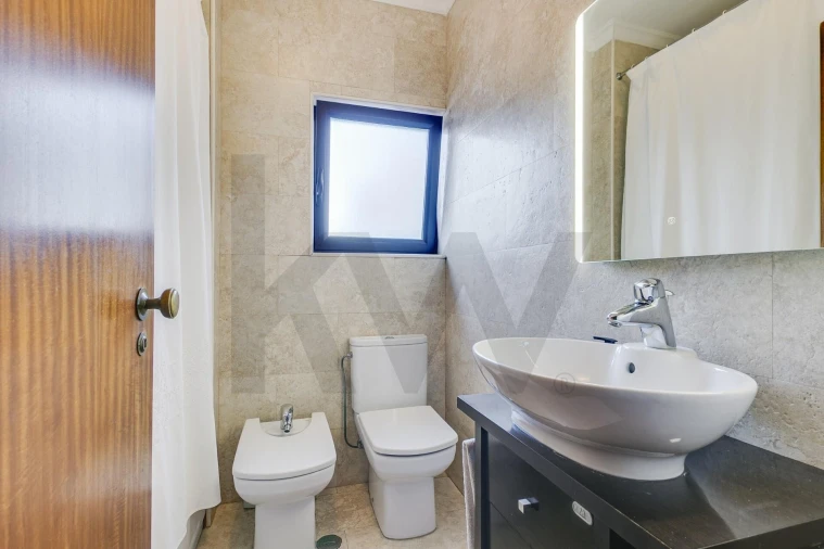 Moradia T3 para Venda em Carcavelos e Parede Foto 29