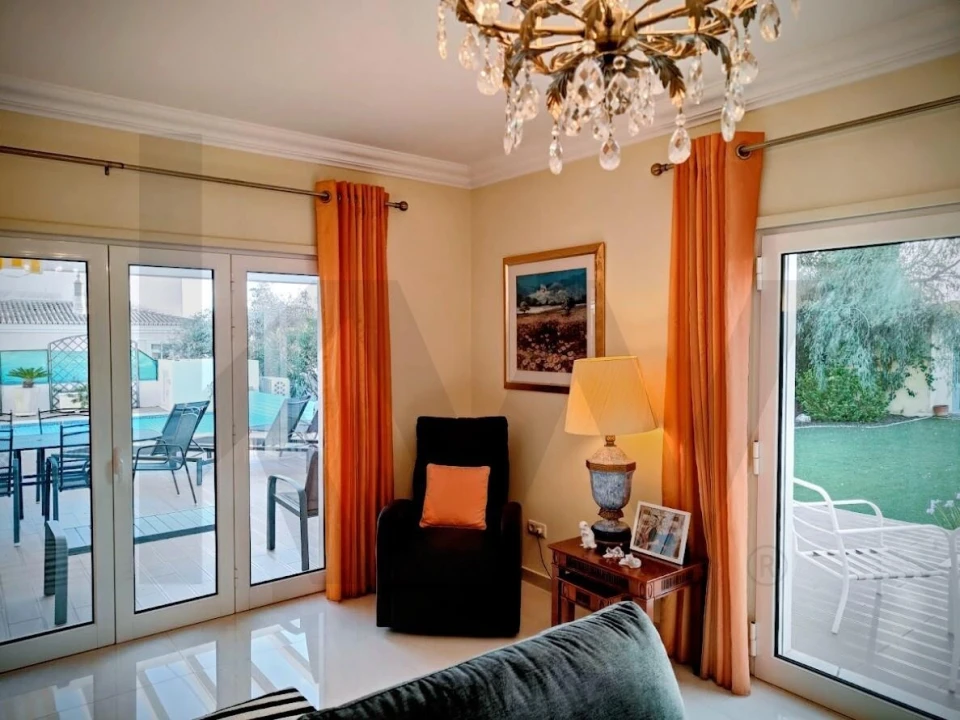 Moradia T4 para Venda em Vila Nova de Cacela Foto 13