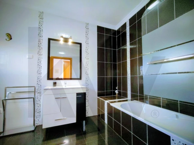 Moradia T4 para Venda em Vila Nova de Cacela Foto 20