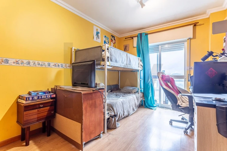 Apartamento T3 para Venda em Carregado e Cadafais Foto 8