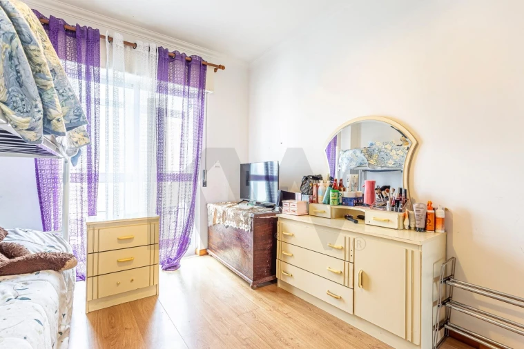 Apartamento T3 para Venda em Carregado e Cadafais Foto 16