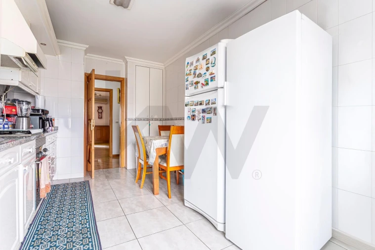 Apartamento T3 para Venda em Carregado e Cadafais Foto 2