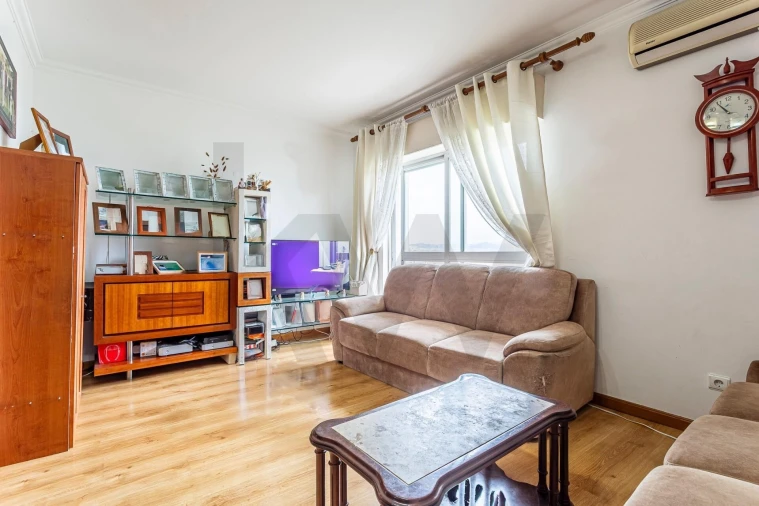 Apartamento T3 para Venda em Carregado e Cadafais Foto 23