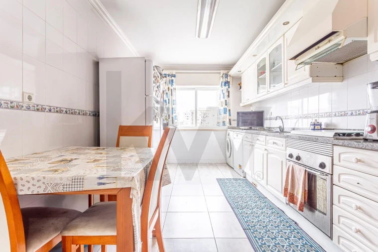 Apartamento T3 para Venda em Carregado e Cadafais Foto 27