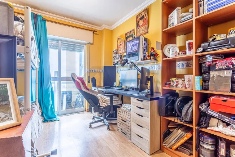 Apartamento T3 para Venda em Carregado e Cadafais Foto 13