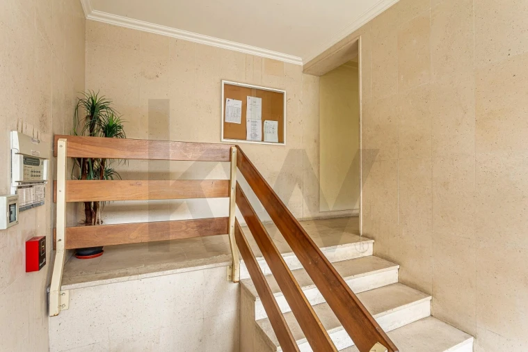 Apartamento T3 para Venda em Carregado e Cadafais Foto 20