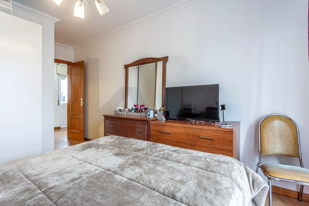 Apartamento T3 para Venda em Carregado e Cadafais Foto 10