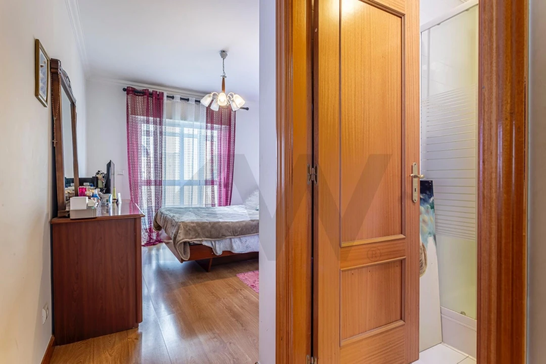 Apartamento T3 para Venda em Carregado e Cadafais Foto 17