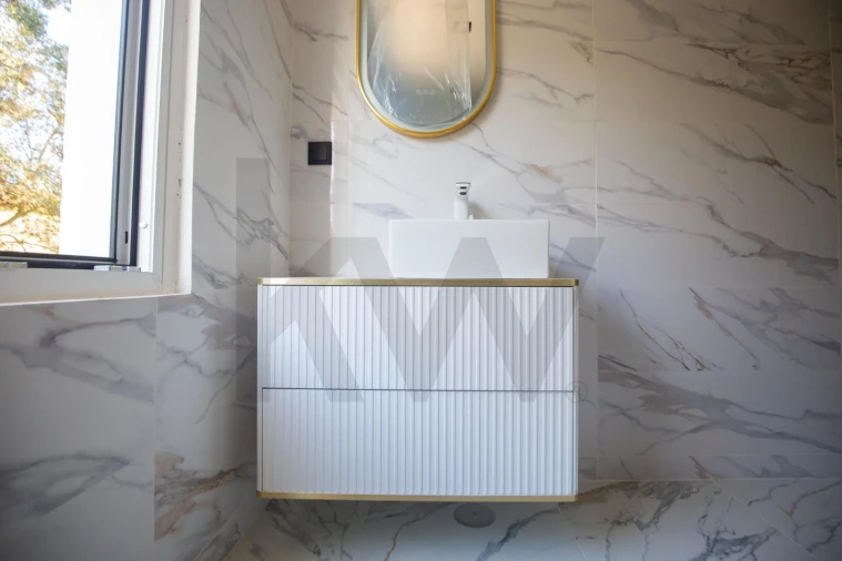 Moradia T4 para Venda em Encarnação Foto 20