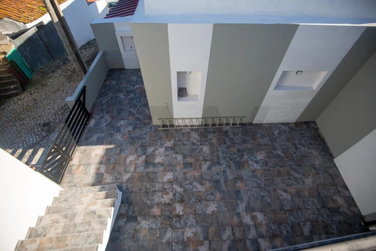 Moradia T4 para Venda em Encarnação Foto 24