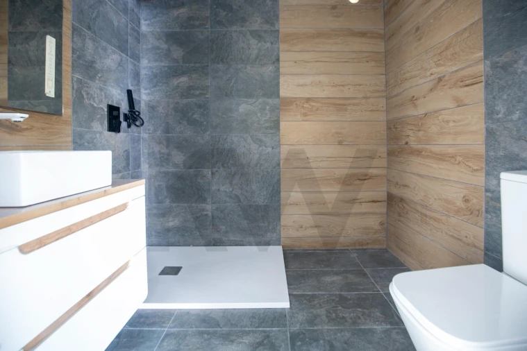 Moradia T4 para Venda em Encarnação Foto 14