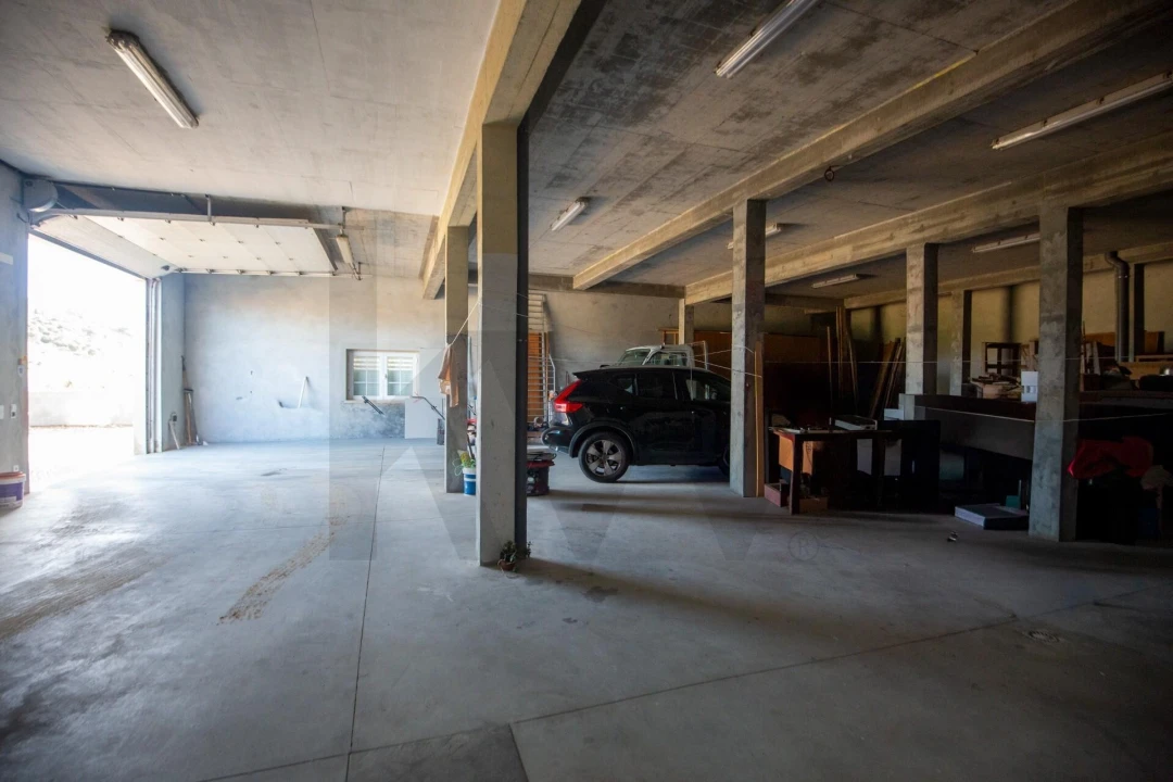 Moradia T5 para Venda em Santo Isidoro Foto 51