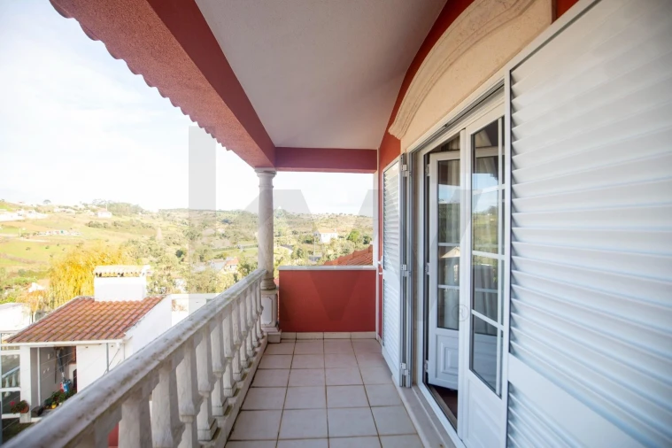 Moradia T5 para Venda em Santo Isidoro Foto 26