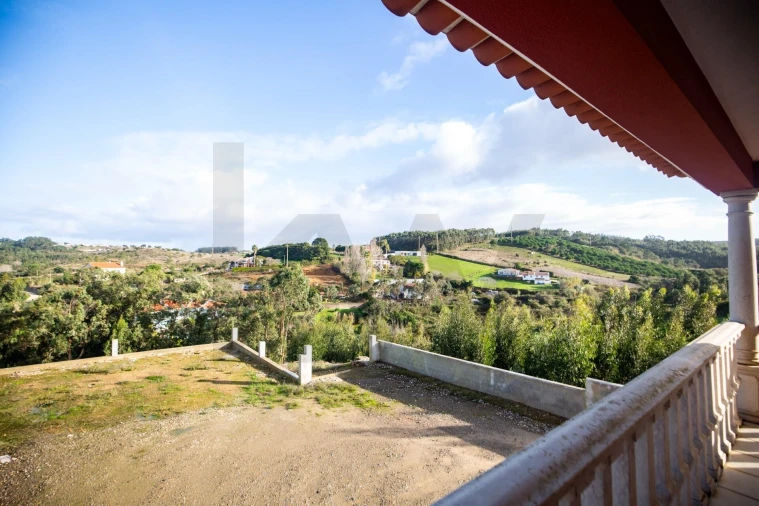 Moradia T5 para Venda em Santo Isidoro Foto 22