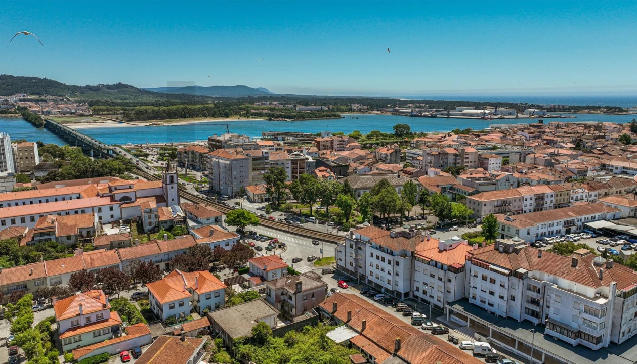 Apartamento T4 para Arrendamento em Subportela, Deocriste e Portela Susã Foto 2