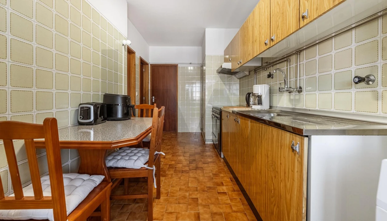 Apartamento T4 para Arrendamento em Subportela, Deocriste e Portela Susã Foto 14