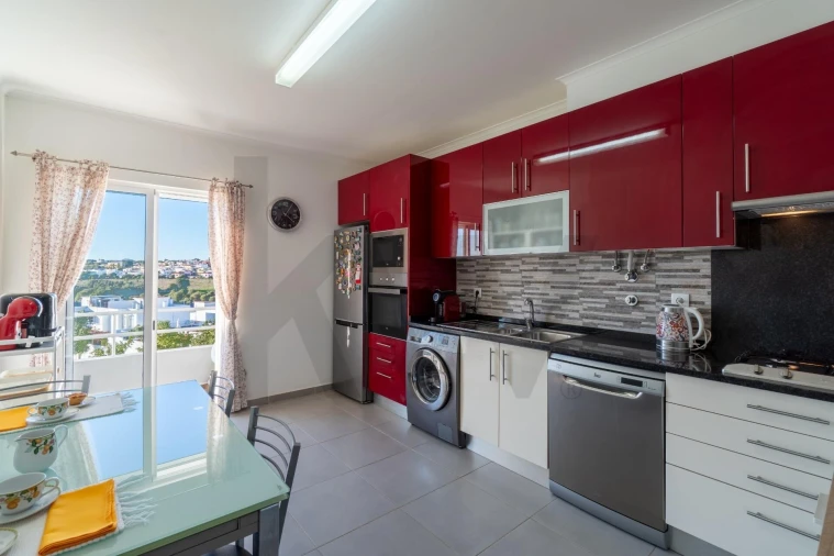 Apartamento T2 para Venda em Quelfes Foto 37