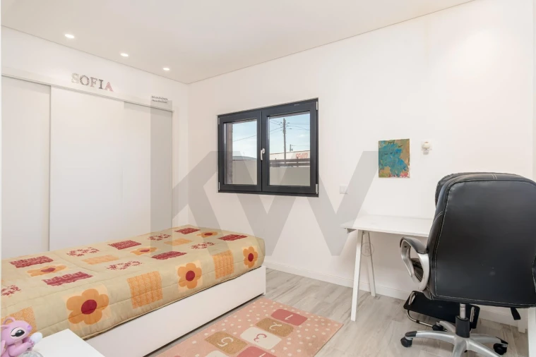 Moradia T3 para Venda em Moita Foto 8