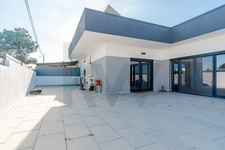 Moradia T3 para Venda em Moita Foto 30