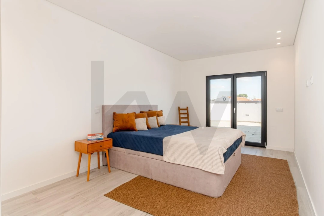 Moradia T3 para Venda em Moita Foto 2