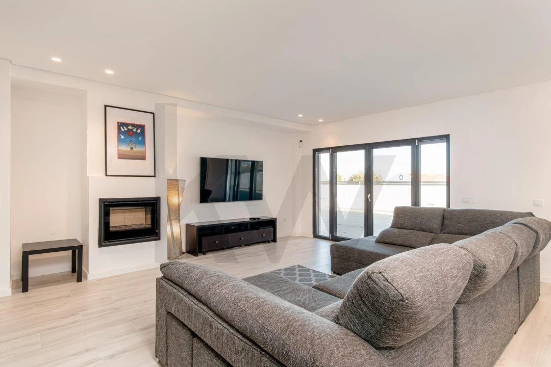 Moradia T3 para Venda em Moita Foto 11