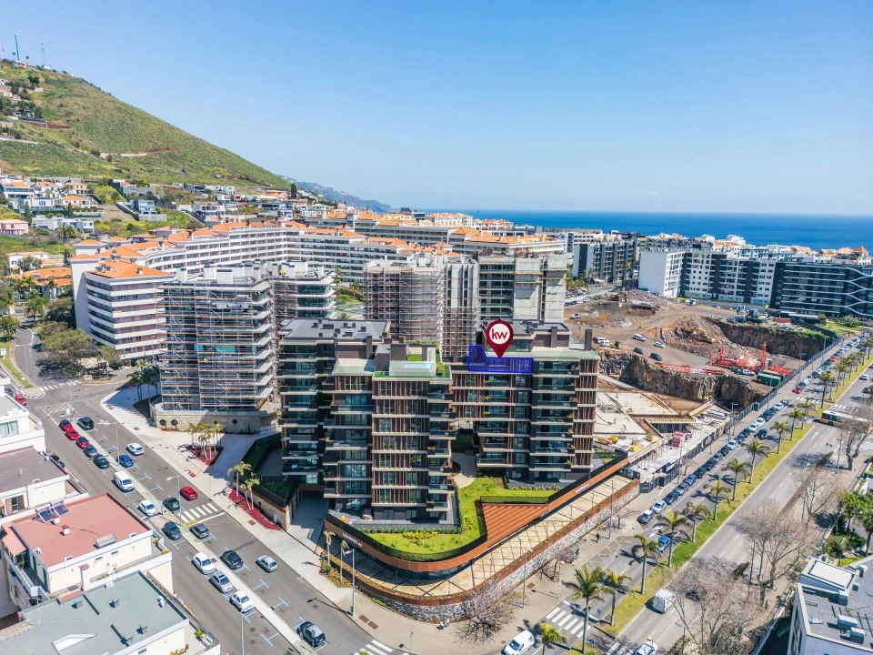 Apartamento T1 para Venda em São Martinho Foto 2