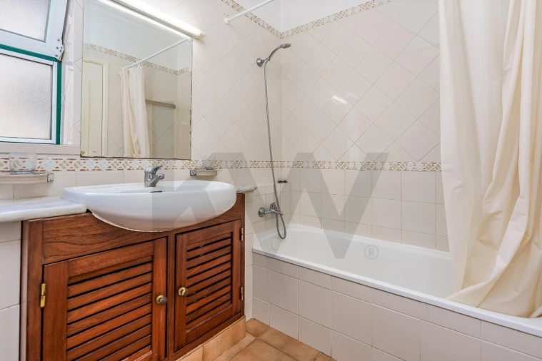 Apartamento T1 para Arrendamento em Portimão Foto 15