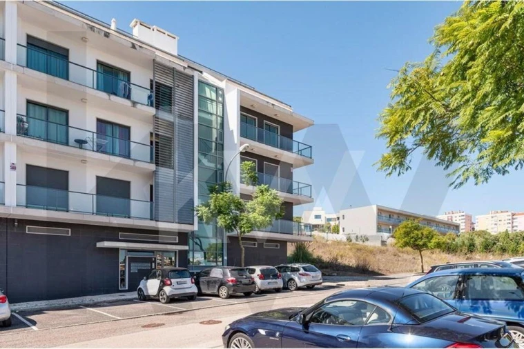 Apartamento T3 para Arrendamento em Barcarena Foto 2