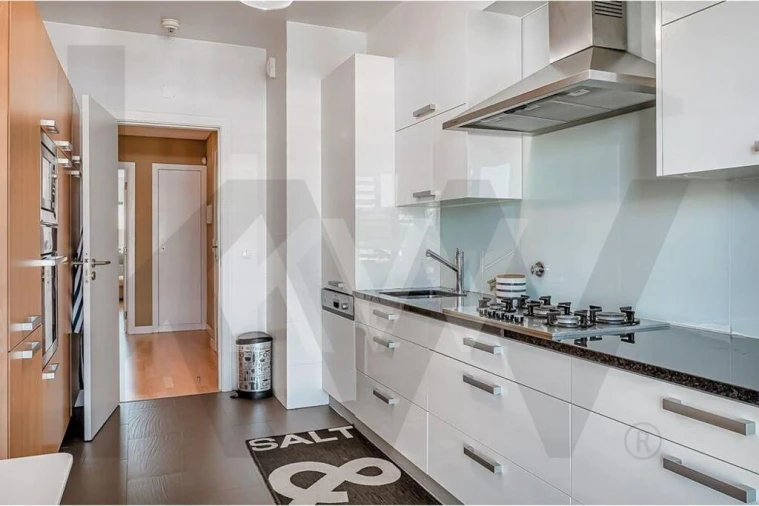 Apartamento T3 para Arrendamento em Barcarena Foto 13