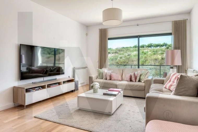 Apartamento T3 para Arrendamento em Barcarena Foto 10