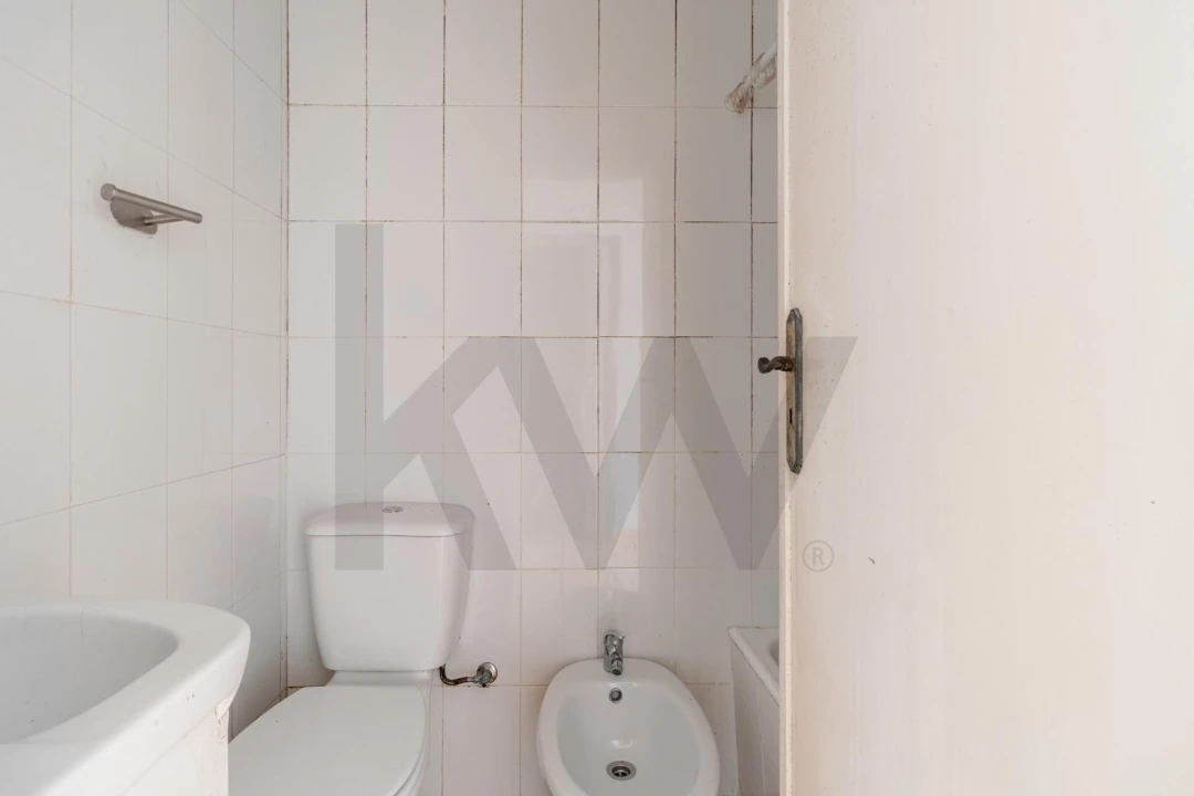 Moradia T6 para Venda em Porto Salvo Foto 14