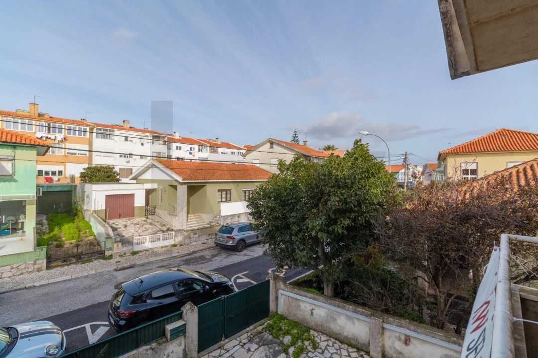 Moradia T6 para Venda em Porto Salvo Foto 46