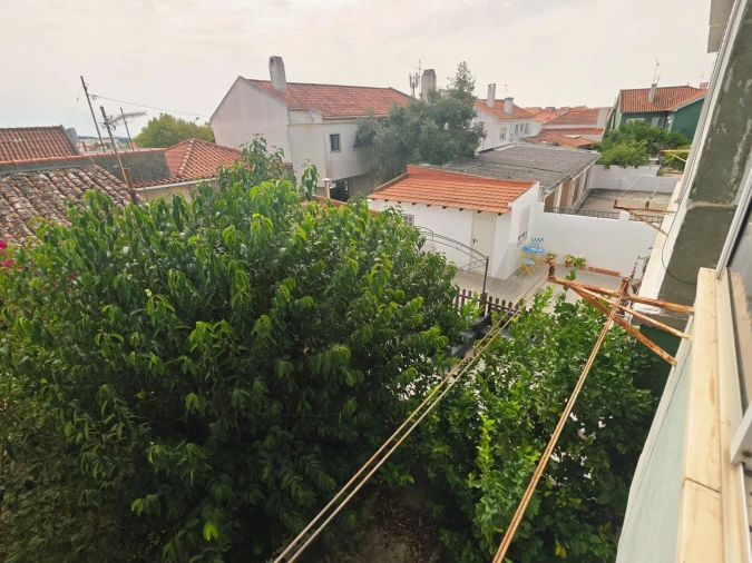 Moradia T6 para Venda em Porto Salvo Foto 36