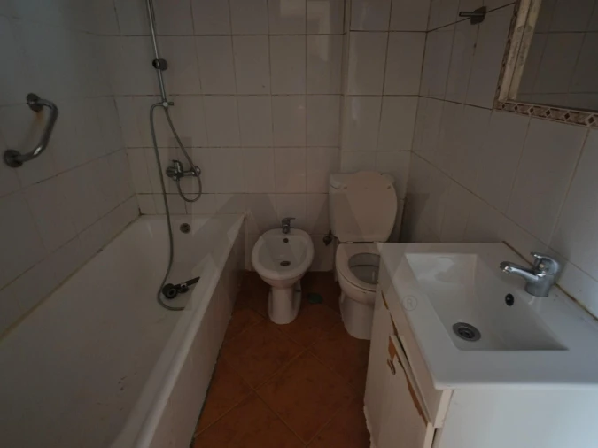 Moradia T6 para Venda em Porto Salvo Foto 11