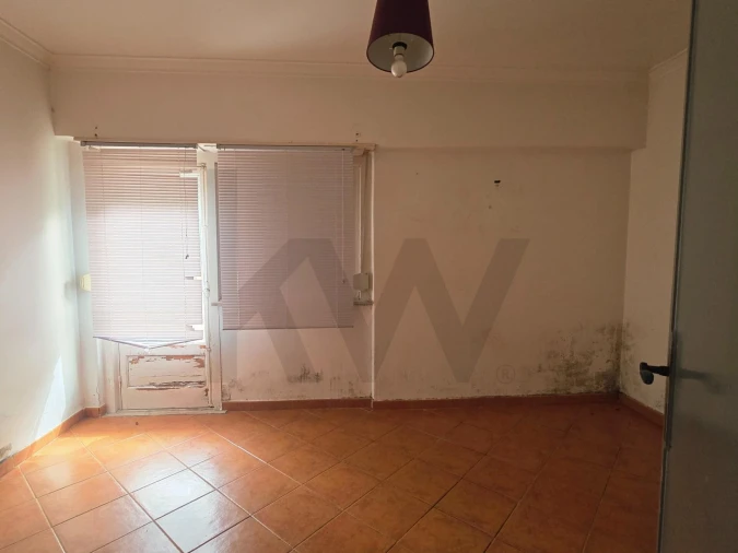 Moradia T6 para Venda em Porto Salvo Foto 14