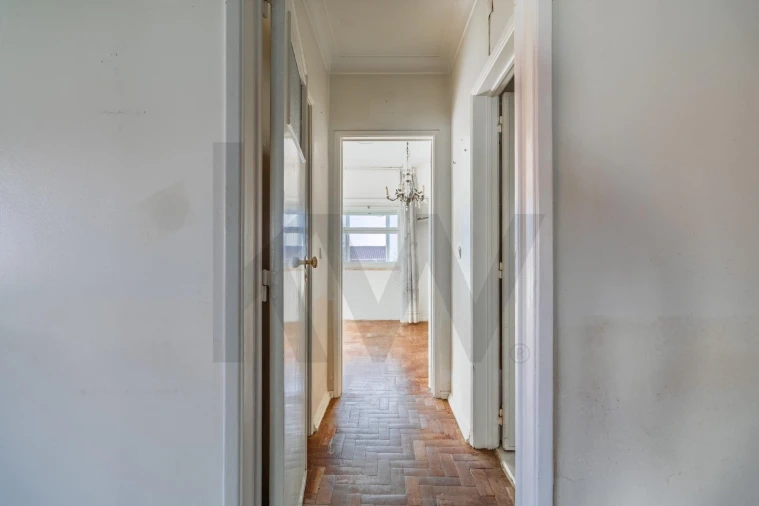 Moradia T6 para Venda em Porto Salvo Foto 34