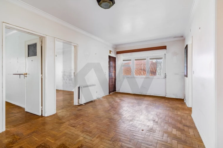 Moradia T6 para Venda em Porto Salvo Foto 29