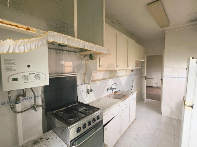 Moradia T6 para Venda em Porto Salvo Foto 27