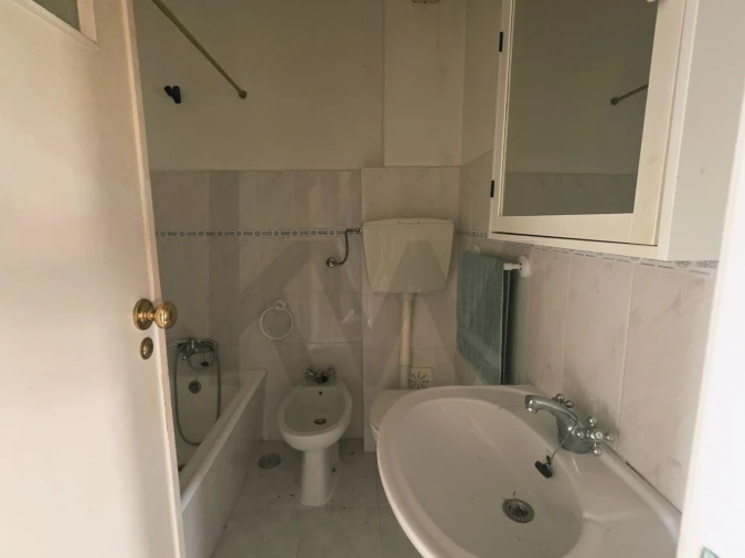 Moradia T6 para Venda em Porto Salvo Foto 29