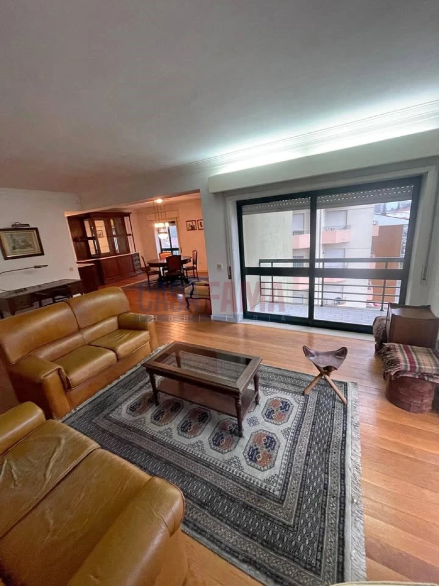 Apartamento T4 para Venda em Santo Tirso, Couto (Santa Cristina e São Miguel) e Burgães