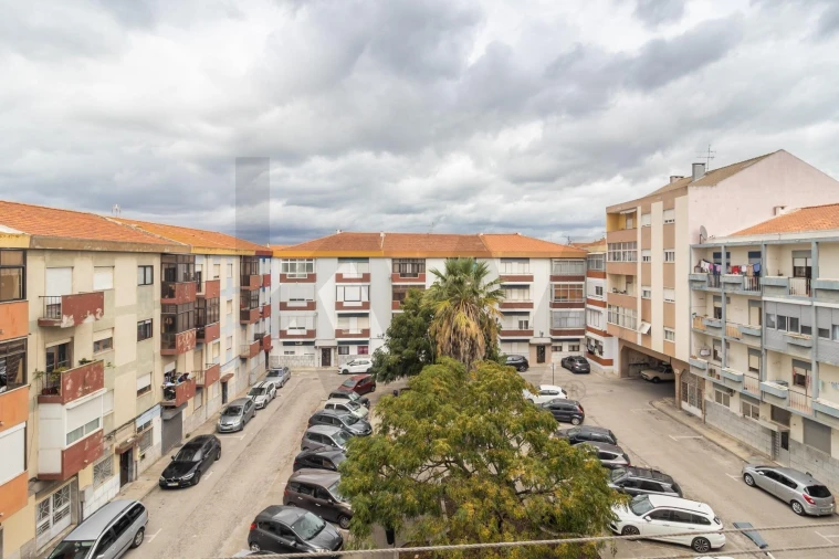 Apartamento T3 para Venda em Barreiro e Lavradio Foto 1