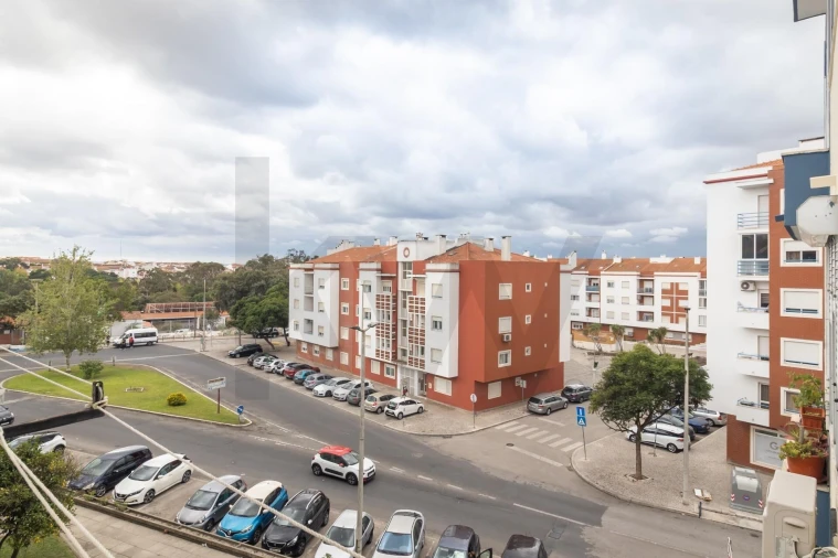 Apartamento T3 para Venda em Barreiro e Lavradio Foto 13