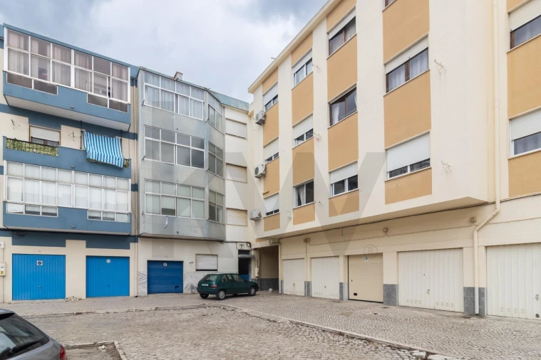 Apartamento T3 para Venda em Barreiro e Lavradio Foto 30