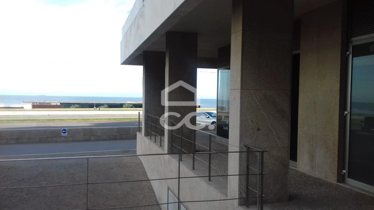 Negócio para Arrendamento em Matosinhos e Leça da Palmeira Foto 1