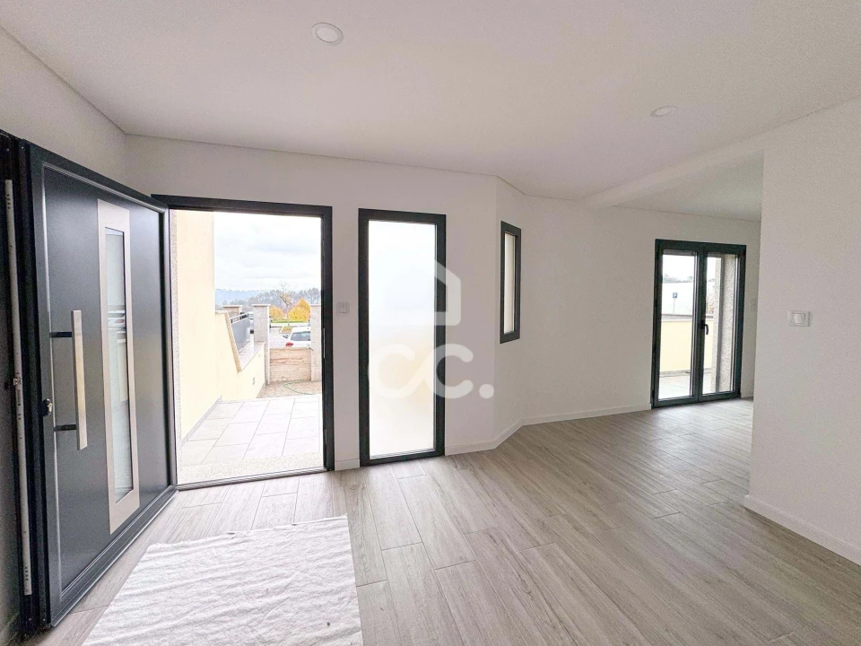 Moradia T4 para Venda em Ranhados Foto 8