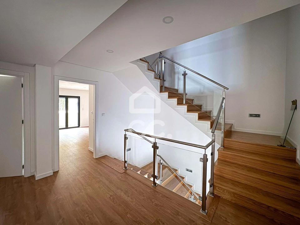 Moradia T4 para Venda em Ranhados Foto 41