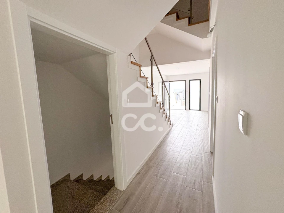 Moradia T4 para Venda em Ranhados Foto 42