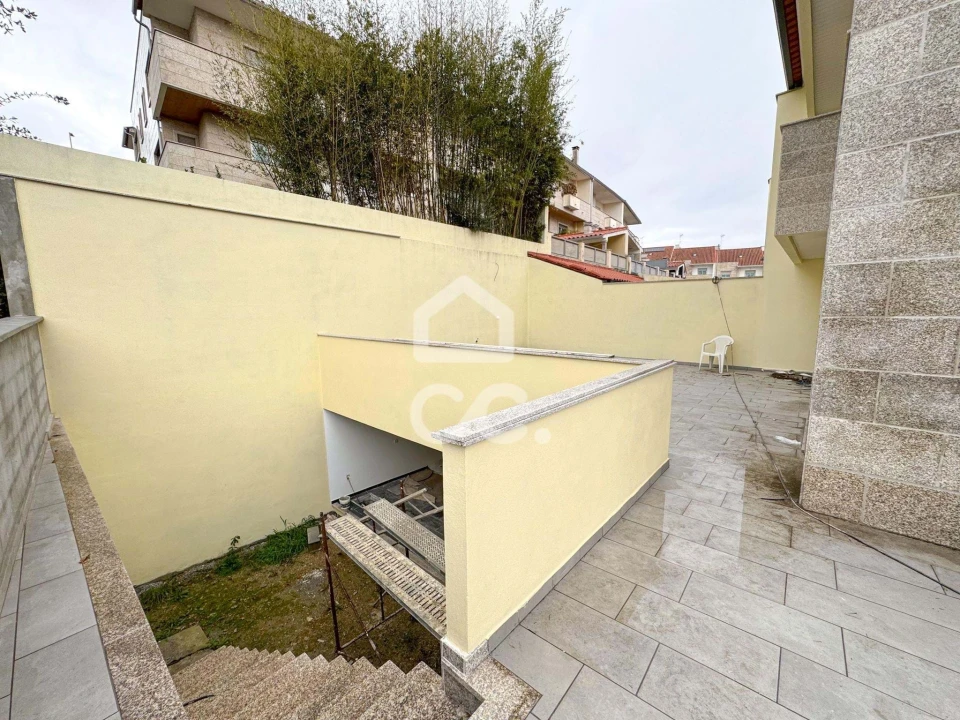 Moradia T4 para Venda em Ranhados Foto 46