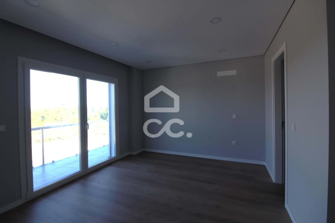 Moradia T4 para Venda em Azeitão (São Lourenço e São Simão) Foto 52