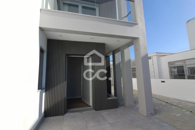 Moradia T4 para Venda em Azeitão (São Lourenço e São Simão) Foto 5